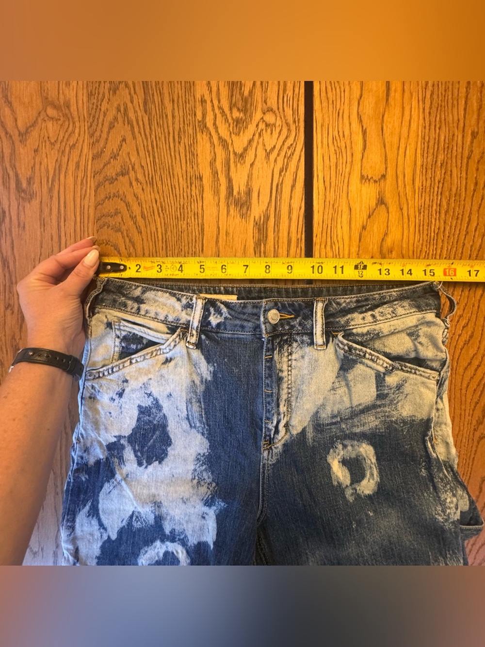 Anthro Pilcro The Bow Boyfriend Jeans Bleach Barrel Style Size 29 Fray Ankle - Picture 9 of 16